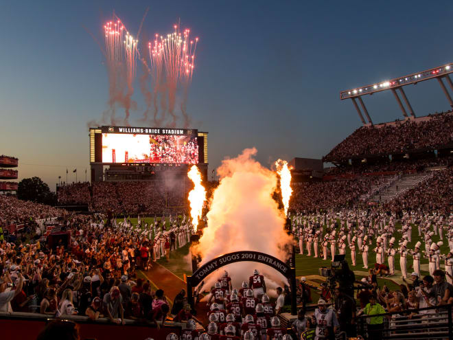 Gamecocks First Two Home Football Games will be Under the Lights