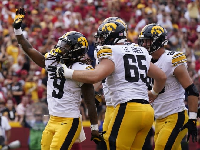 Iowa Running Game Improves Behind OL Effort and Jaziun Patterson