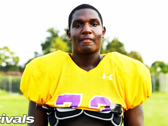 2021 OT Kenneth Bannister adds first two offers, including one from the SEC