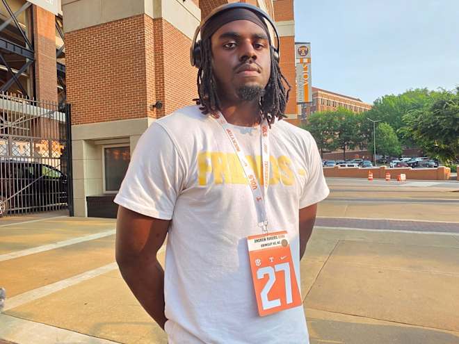 2027 4-star Andrew Rogers discusses first visit to Tennessee football