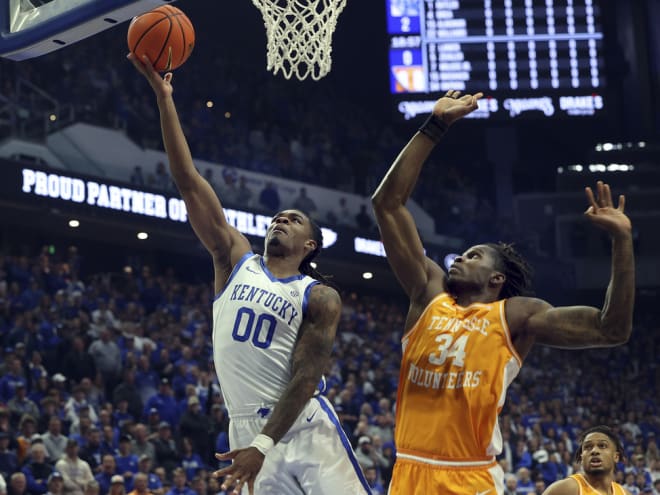 Kentucky shooting, late surge snaps Tennessee win streak