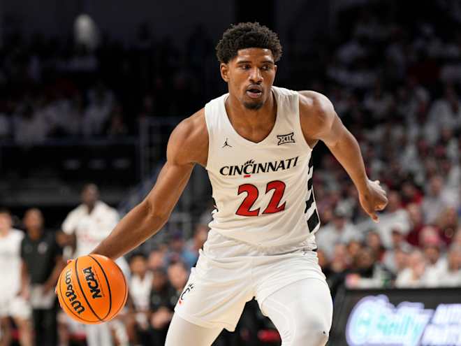 Northwestern lands transfer big man Arrinten Page from Cincinnati