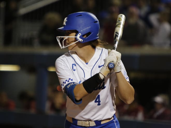 Abernathy's walk-off HR gives Cats series over No. 18 Auburn
