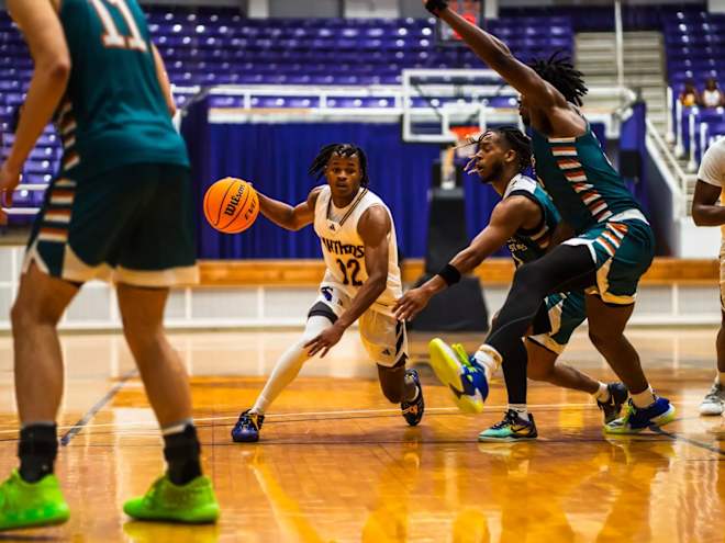 West Virginia contacts transfer portal point guard Horton