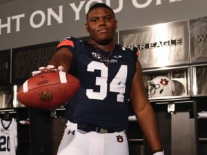 Brown commits to Auburn