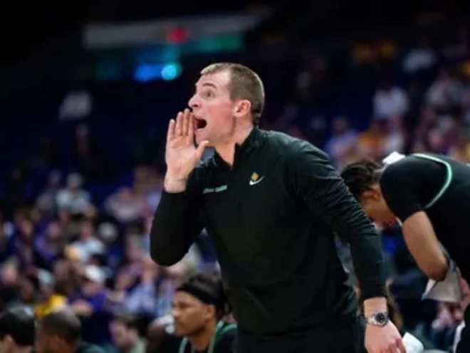 Hodge surrounds himself with a coaching staff built on trust