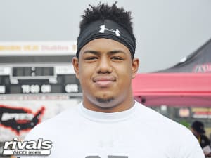 Huskies Swing Big, Connect on First Big Recruiting Weekend in December