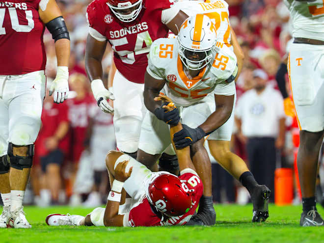 Tennessee football rookie Omarr Norman-Lott gives shoutout to Vols coach