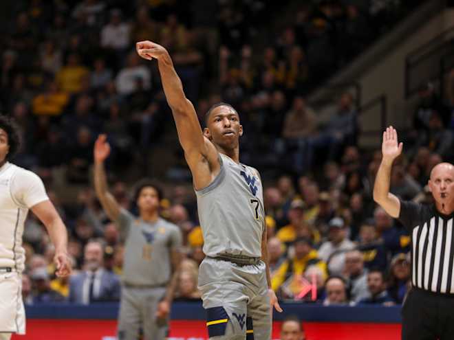 Small scores 25 on Senior Day as WVU closes out regular season with a win