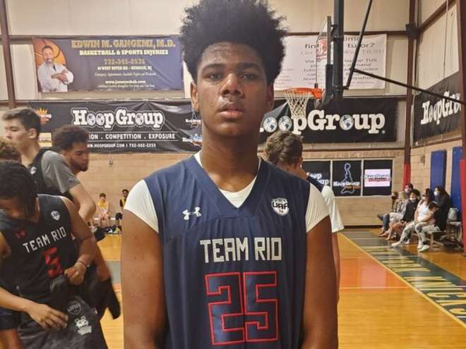 David Munro career coverage through NJHoops.com