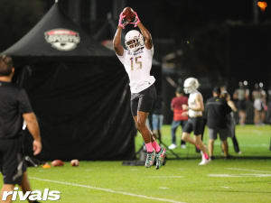 SEC schools fighting for Devonta Lee