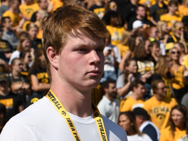 Illinois staying in touch with OL Tyler Maro
