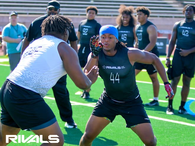 After official visits, four-star EDGE KJ Ford moving toward a decision