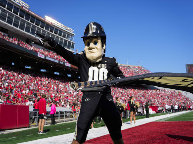 Purdue lands Arkansas transfer punter Sam Dubwig