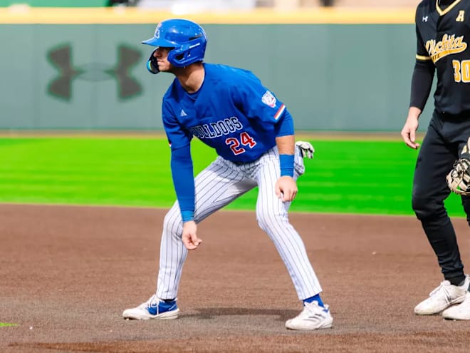 Diamond Dogs win 2 of 3 at Wichita State