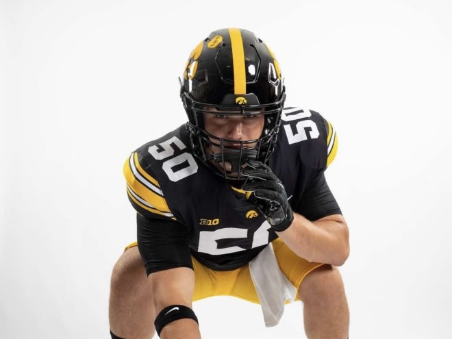 Three-Star Lineman Joey VanWetzinga Signs with Iowa