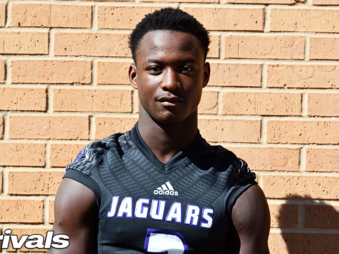 Clemson coach checks in with priority safety target