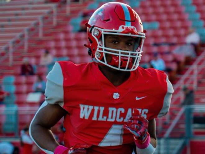 2027 ATH Mekhi Graham 'felt amazing' receiving Syracuse offer 2027 ATH Mekhi Graham 'felt amazing' receiving Syracuse offer