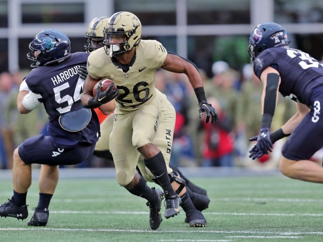 Army Frosh RB Kanye.Udoh doing what he does best