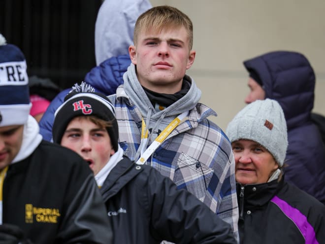 2024 three-star tight end Carter Nelson (center) visited Notre Dame for the first time on Saturday.