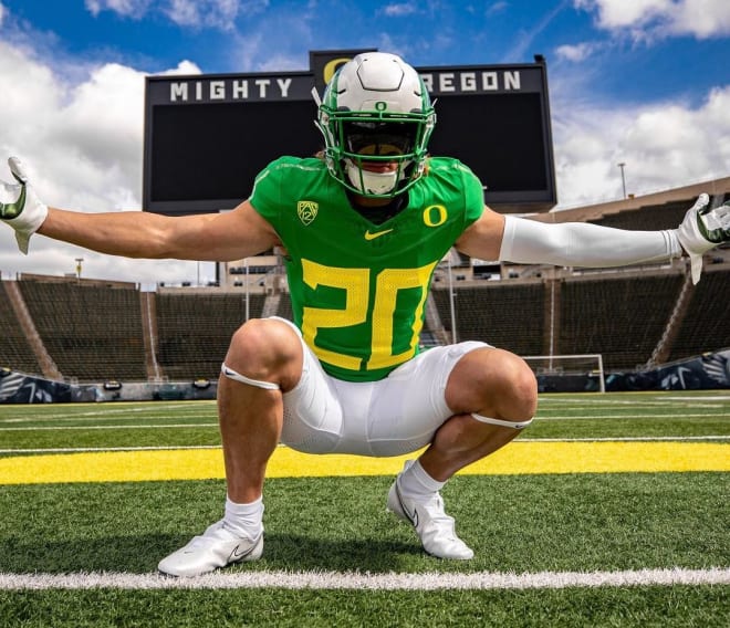2023 LB Blake Nichelson made his latest trip out to Oregon over the weekend to watch the Ducks spring game.