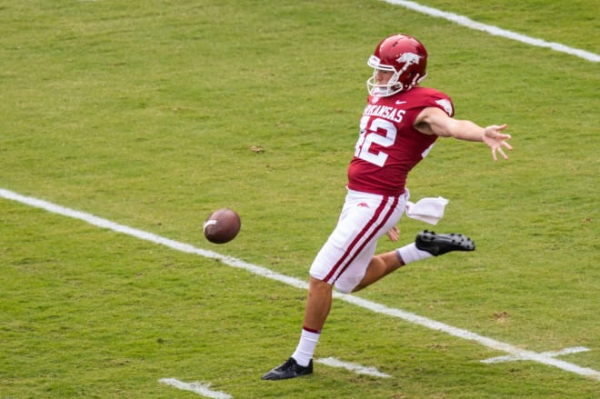 Sam Loy was Arkansas' primary punter in 2019.