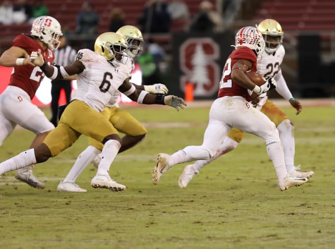 Notre Dame Fighting Irish football senior rover Jeremiah Owusu-Koramoah