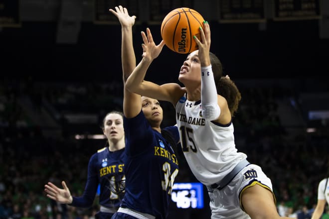 Notre Dame senior forward Nat Marshall (15) has entered the transfer portal as a grad transfer.