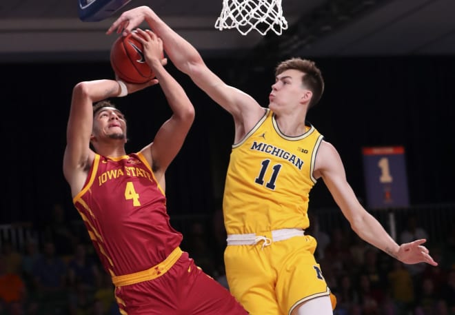 Michigan Wolverines basketball's Colin Castleton stepped up in a big way against Rutgers.