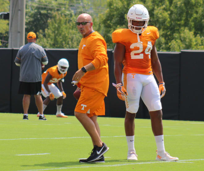 TideIllustrated - Alabama to hire Tennessee's Charles Kelly to coaching  staff