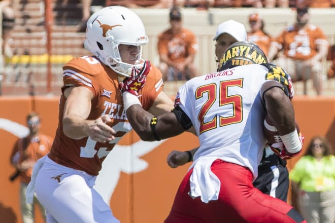 Antoine Brooks (No. 25) returned a blocked field goal for a touchdown at Texas. 