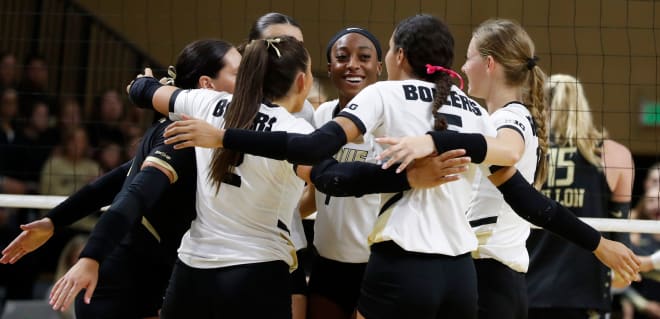 Purdue Boilermakers huddle after scoring during the NCAA women s volleyball match against the Central Florida Knights, Thursday, Sept. 14, 2023, at Holloway Gymnasium in West Lafayette, Ind.