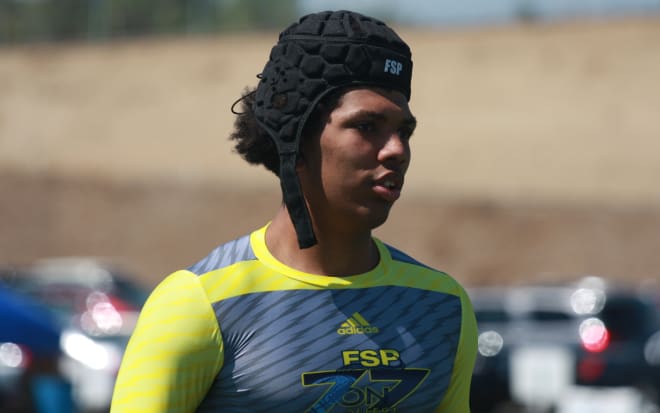 Hunter Bryant visited UCLA this week and landed an offer.