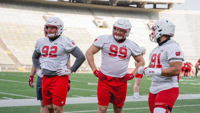 Defensive end Isaiah Mullens (#99) is a projected starter at defensive end. 