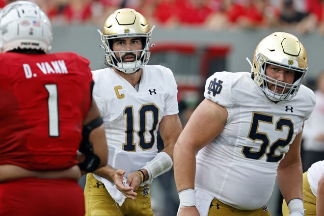 What would it take for Notre Dame QB Sam Hartman (10) to be in the Heisman Trophy conversation at season's end?