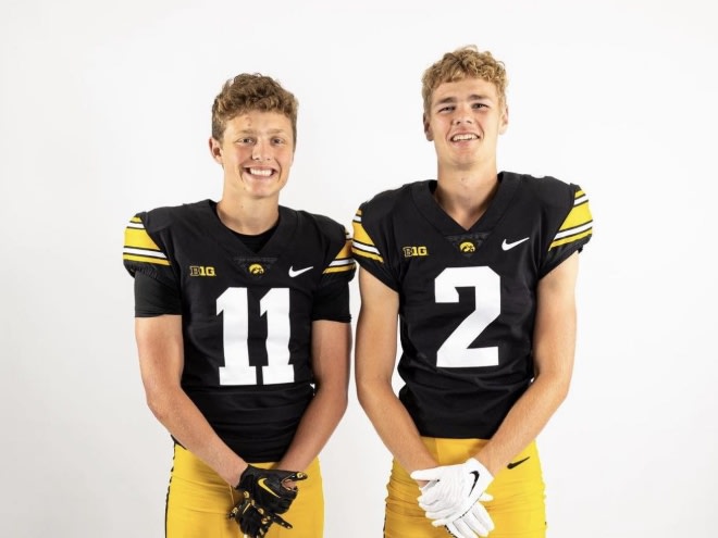 2024 Central Lyon teammates Reece Vander Zee and Graham Eben committed to Iowa on Monday and Tuesday. 