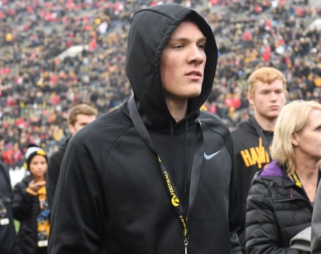 Cedar Falls linebacker Jack Campbell committed to the Iowa Hawkeyes today.