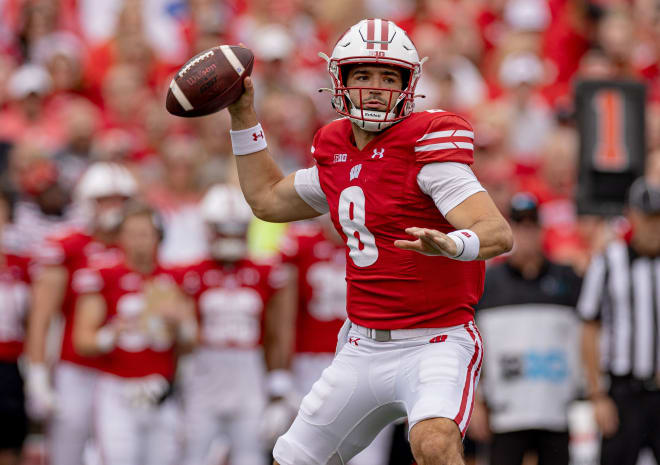 Wisconsin quarterback Tanner Mordecai. 