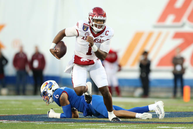 No. 3 Texas vs. No. 24 Kansas: QB Jalon Daniels leads explosive