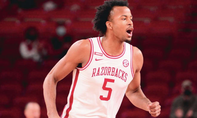 Moody leads No. 12 Arkansas past South Carolina