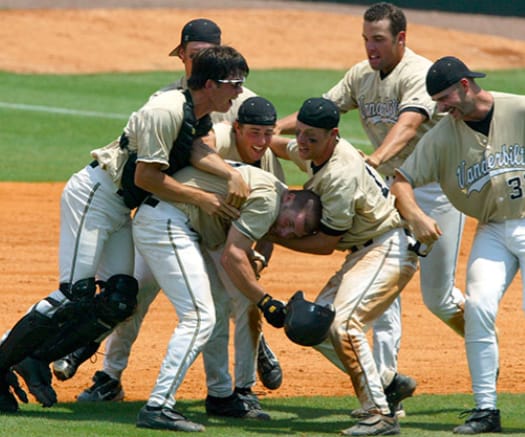 Nicolas (top right, no hat) was a key power source for the 2004 super regional team.