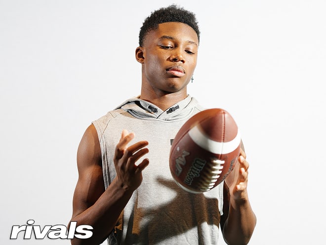 Jakailin Johnson (St. Louis, Mo.) is ranked the No. 2 cornerback and No. 33 overall prospect in the 2021 class.