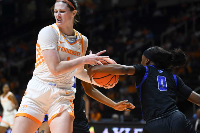 Lady deals vols basketball