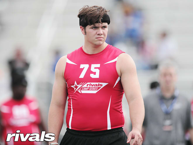 Johnson, the No. 34 offensive tackle nationally per Rivals, flipped his commitment from Auburn to the Fighting Irish.