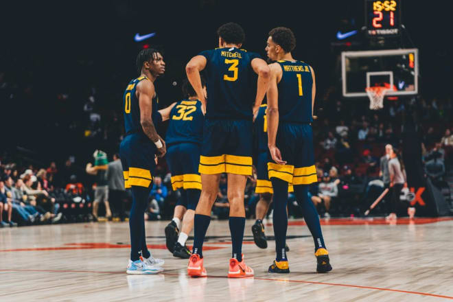 The West Virginia Mountaineers basketball team is currently 5-1 on the season.