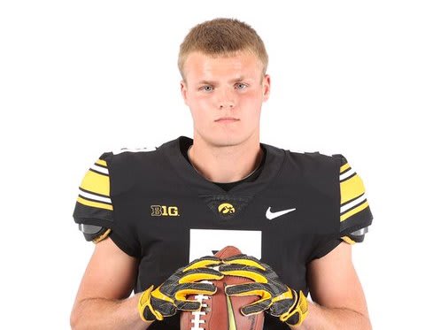 In-state kicker Aaron Blom has accepted a preferred walk-on opportunity at Iowa.