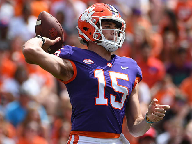 Hunter Johnson threw for 234 yards with two TDs and one INT in 2017 for Clemson.
