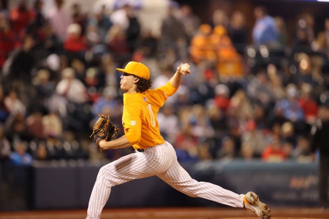 Tennessee baseball shows it's for real with Vanderbilt sweep