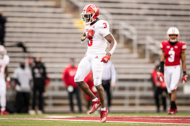 Indiana Hoosiers football junior cornerback Tiawan Mullen allowed just 14 receptions on 30 targets last season, per Pro Football Focus. 