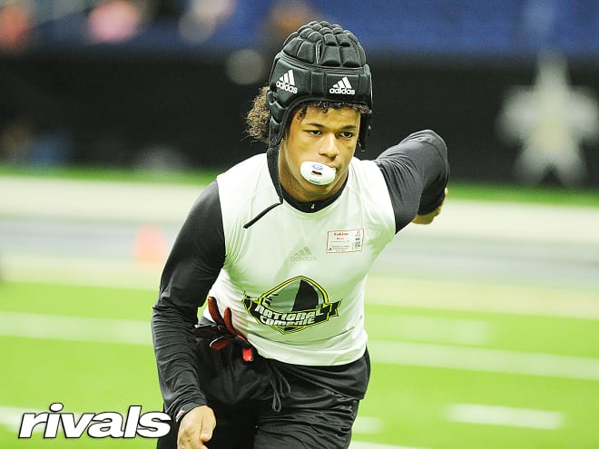 Four-star CB Fabian Ross (Las Vegas, Nev.) committed to USC on Monday as part of the 2022 class.